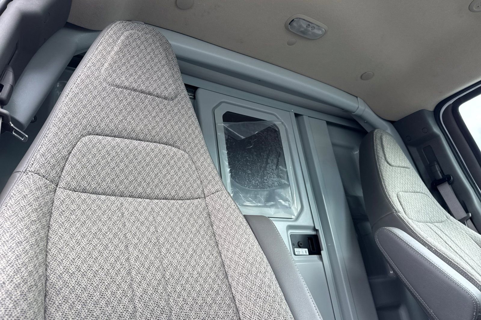 New 2024 Chevrolet Express 3500 w/ Power Convenience Package image 14