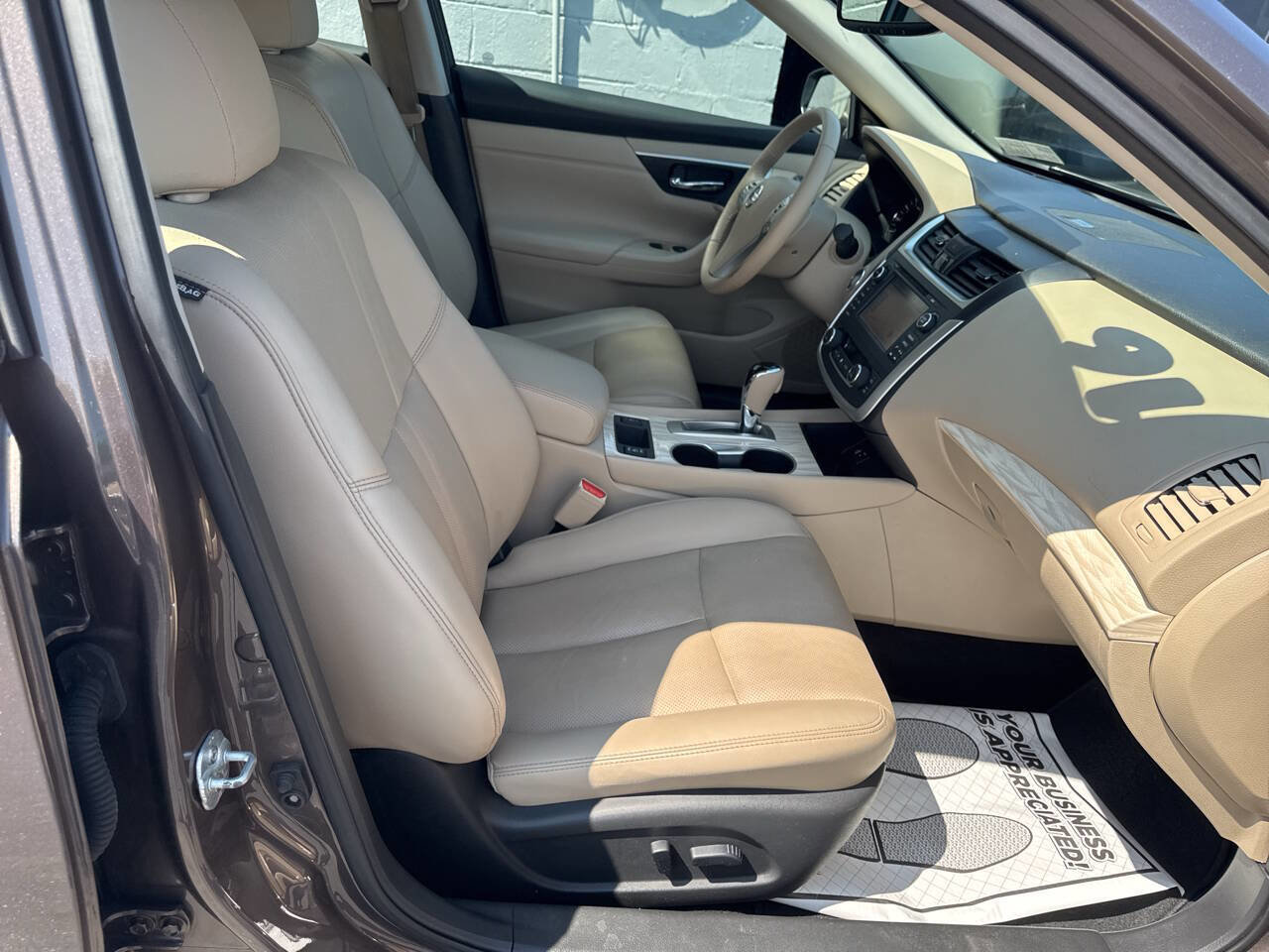 Used 2016 Nissan Altima 2.5 SL w/ 2.5 Technology w/LED Package image 27