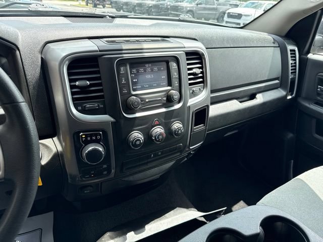 Used 2024 RAM 1500 Classic SLT AWD/4WD image 18