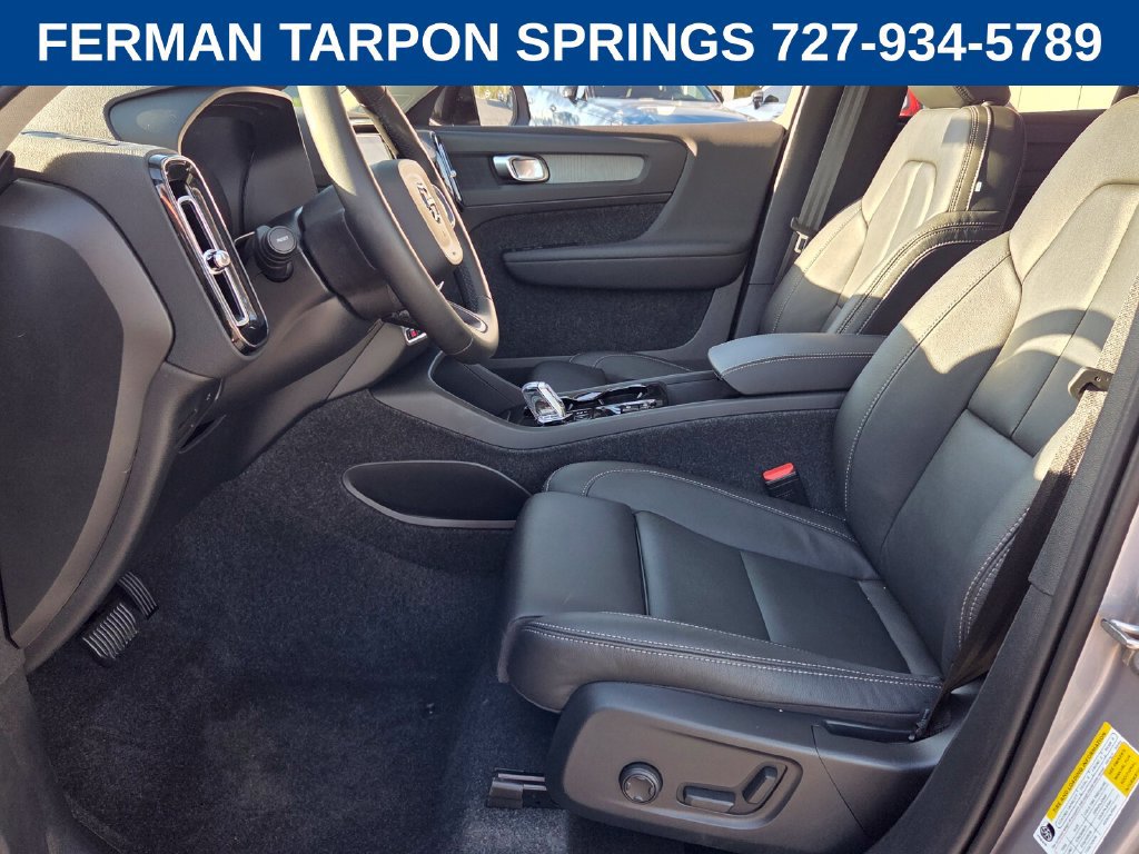 Certified 2026 Volvo XC40 B5 Plus w/ Protection Package Premier AWD/4WD image 11