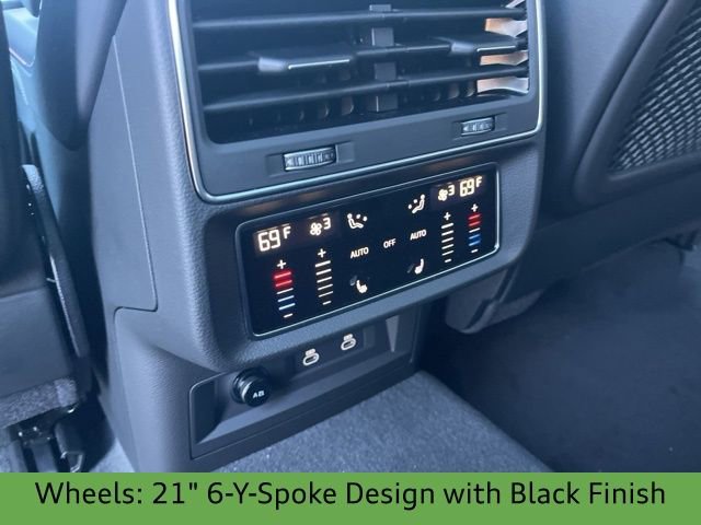 New 2026 Audi SQ7 Premium Plus image 28