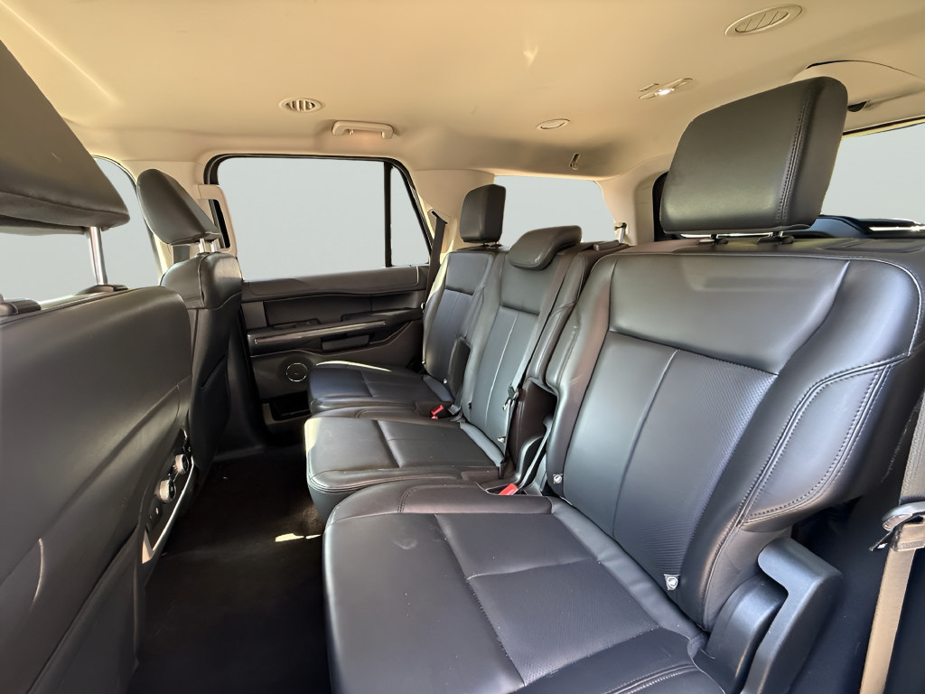 Used 2022 Ford Expedition XLT AWD/4WD image 11