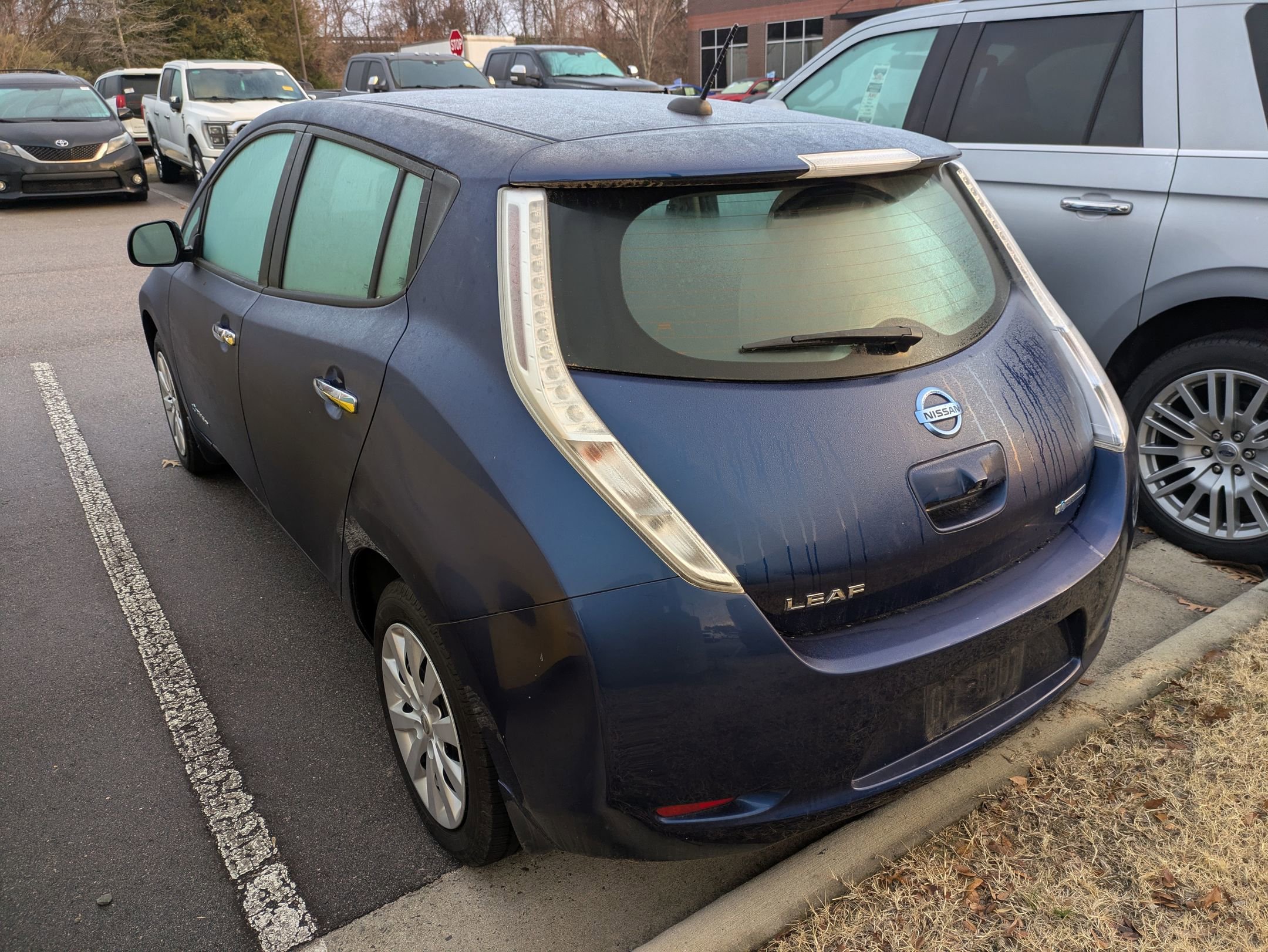 Used 2017 Nissan Leaf S w/ Charge Package image 4
