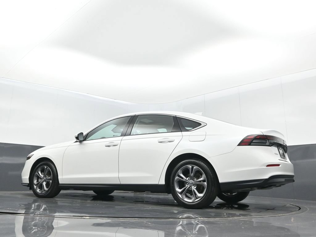 Certified 2024 Honda Accord EX image 17