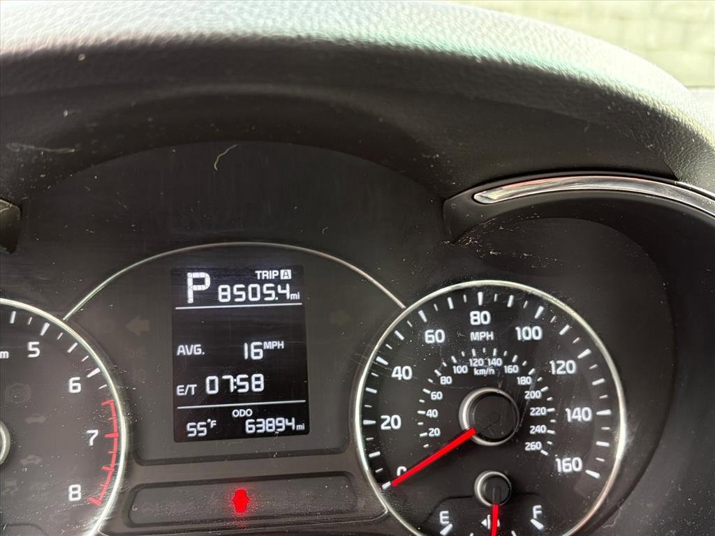 Used 2017 Kia Forte LX image 8