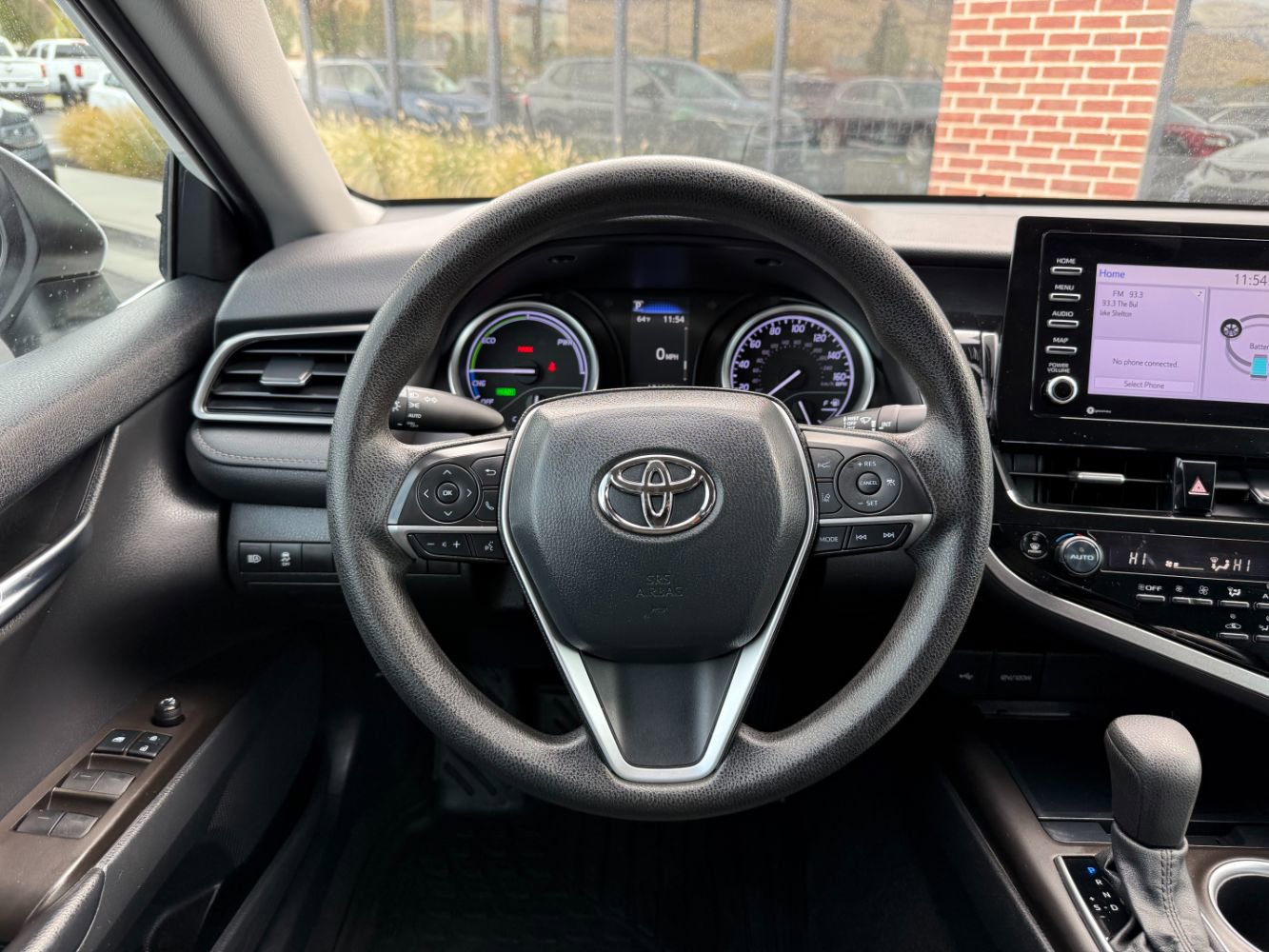 Used 2021 Toyota Camry LE image 10