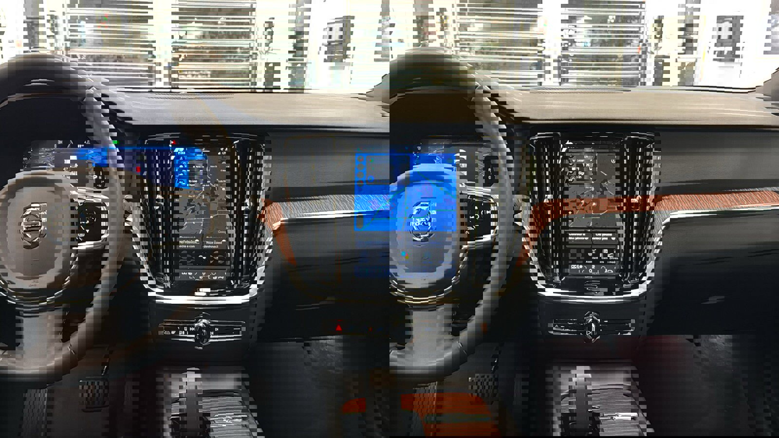 Used 2023 Volvo S60 B5 Plus w/ Climate Package image 11