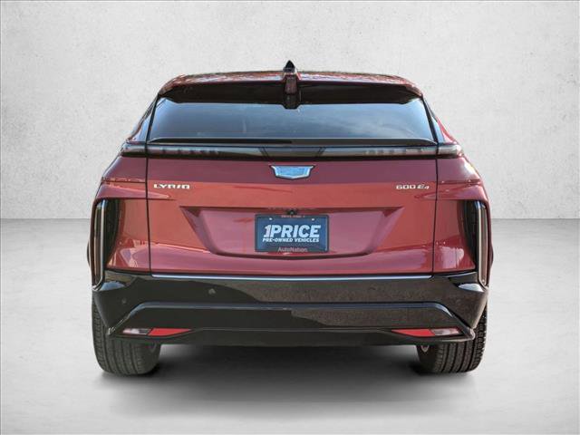 Used 2024 Cadillac Lyriq Luxury image 7