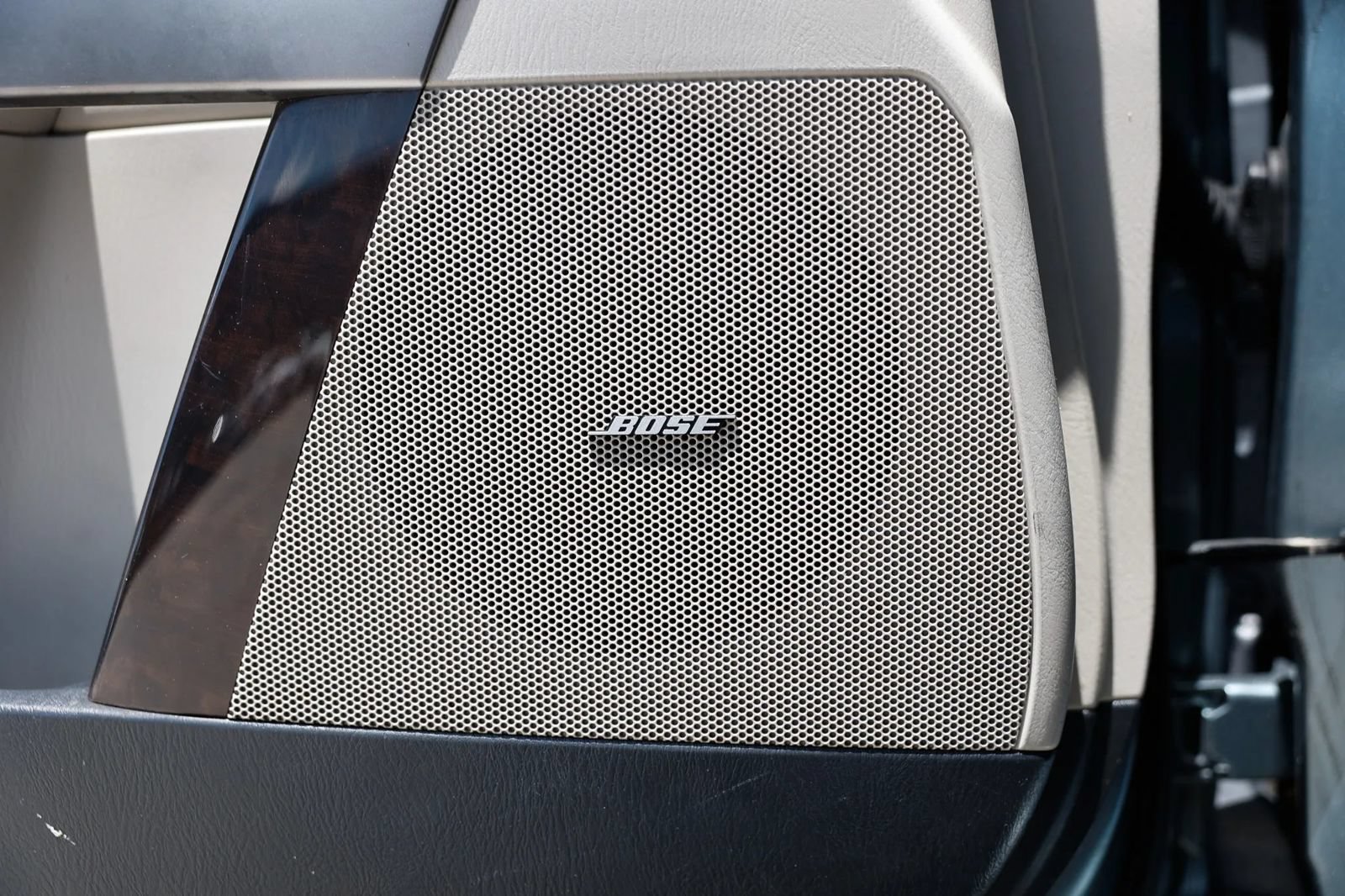 Used 2011 MAZDA CX-9 Grand Touring w/ Moonroof & Bose Audio Pkg FWD image 50