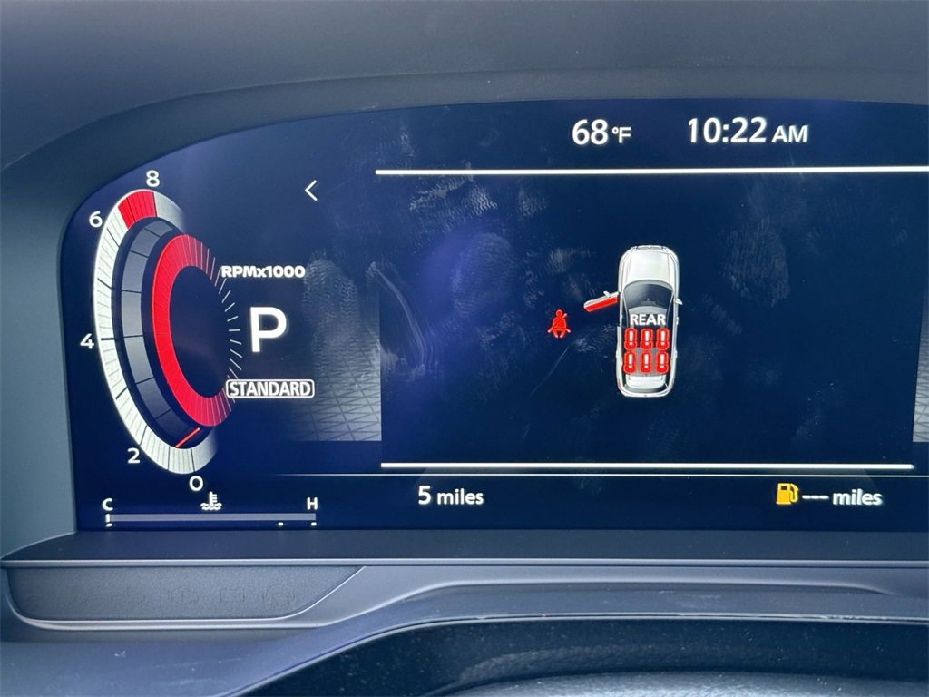 New 2025 Nissan Pathfinder Platinum w/ Cargo Package image 32