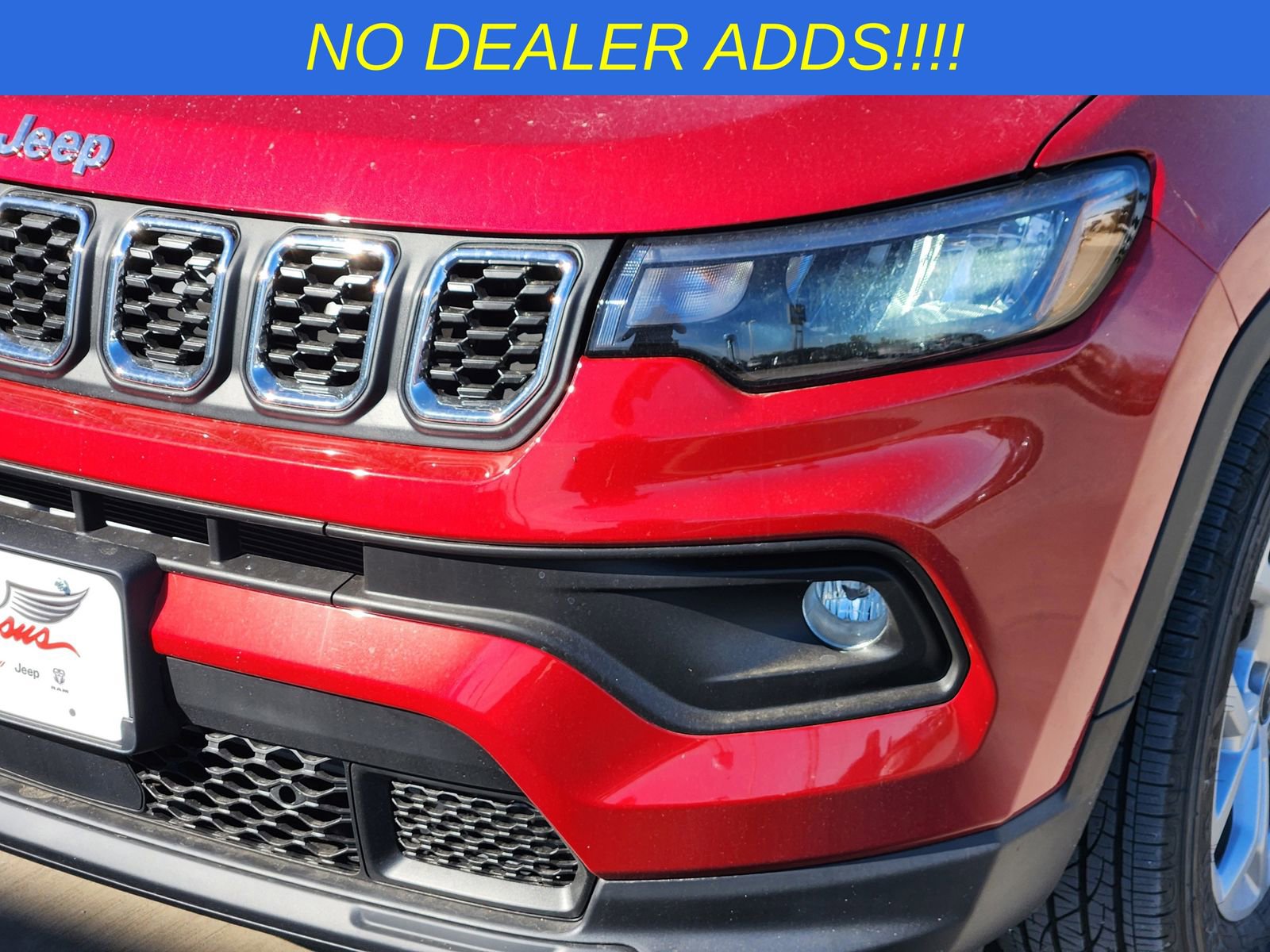 New 2026 Jeep Compass Latitude image 9