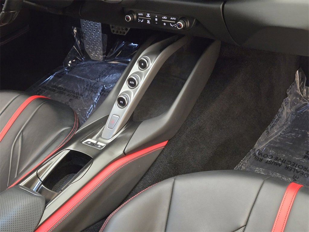 Used 2020 Ferrari 812 Superfast image 25