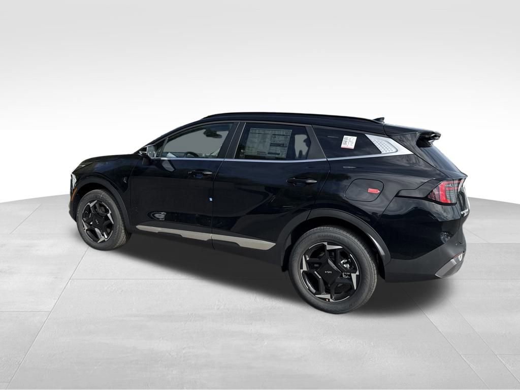 New 2026 Kia Sportage EX w/ EX Panorama Roof Package image 4