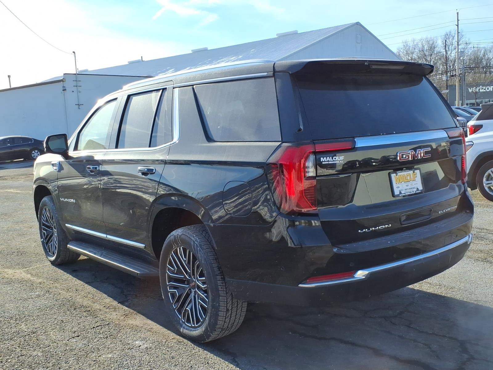 New 2026 GMC Yukon Elevation image 4