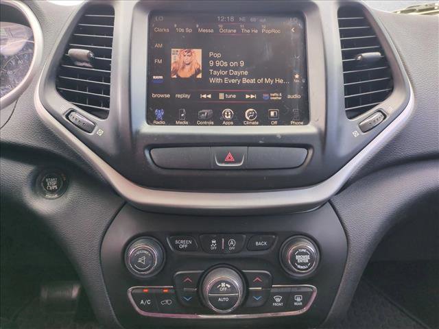 Used 2016 Jeep Cherokee Trailhawk w/ Comfort/Convenience Group image 13