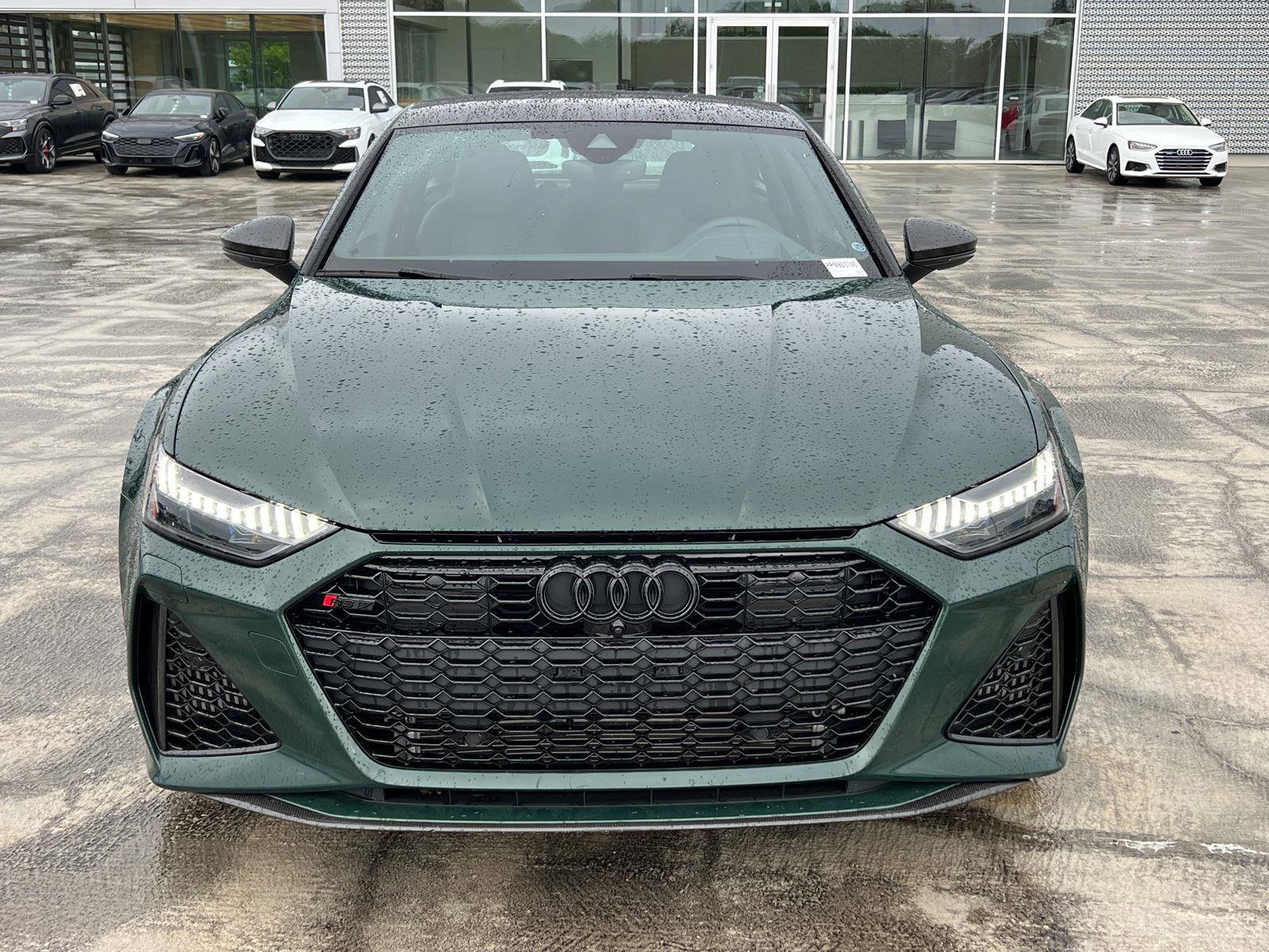 Used 2023 Audi RS 7 Sportback w/ Carbon Optic Package AWD/4WD image 2