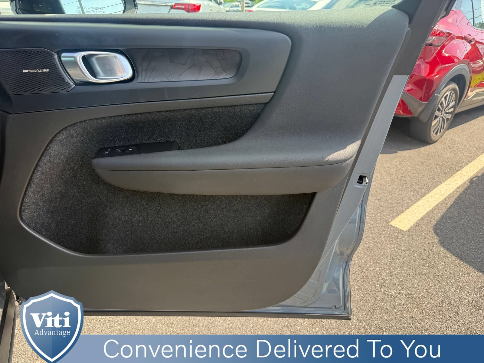 Used 2023 Volvo XC40 Recharge Ultimate w/ Protection Package Premier AWD/4WD image 28