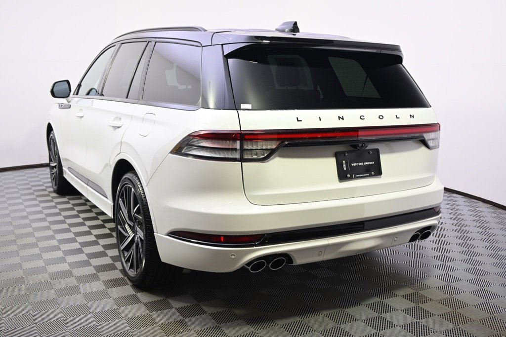 New 2026 Lincoln Aviator Black Label image 3