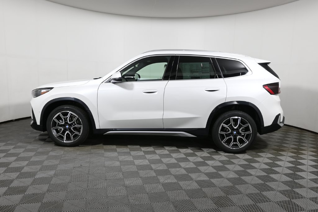 New 2026 BMW X1 xDrive28i w/ Convenience Package AWD/4WD image 2