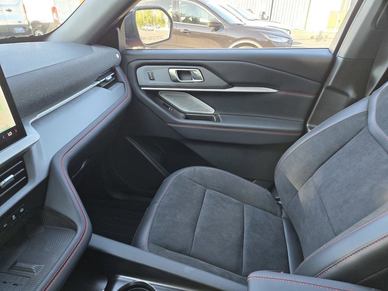 New 2025 Ford Explorer ST image 11