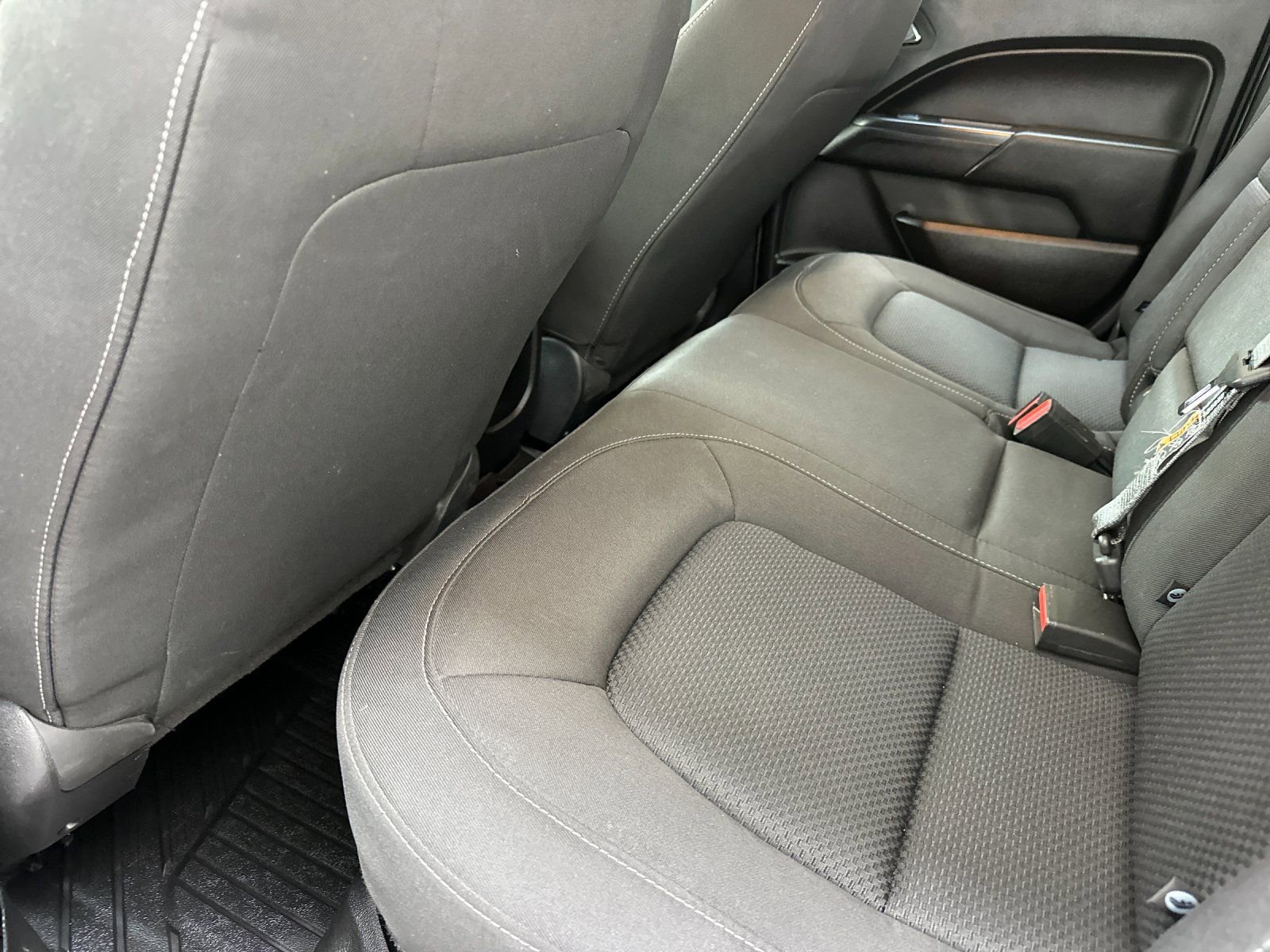 Used 2020 Chevrolet Colorado LT w/ LT Convenience Package image 13