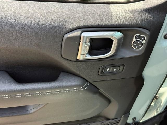 Used 2023 Jeep Wrangler Unlimited Sahara w/ Cold Weather Group image 15