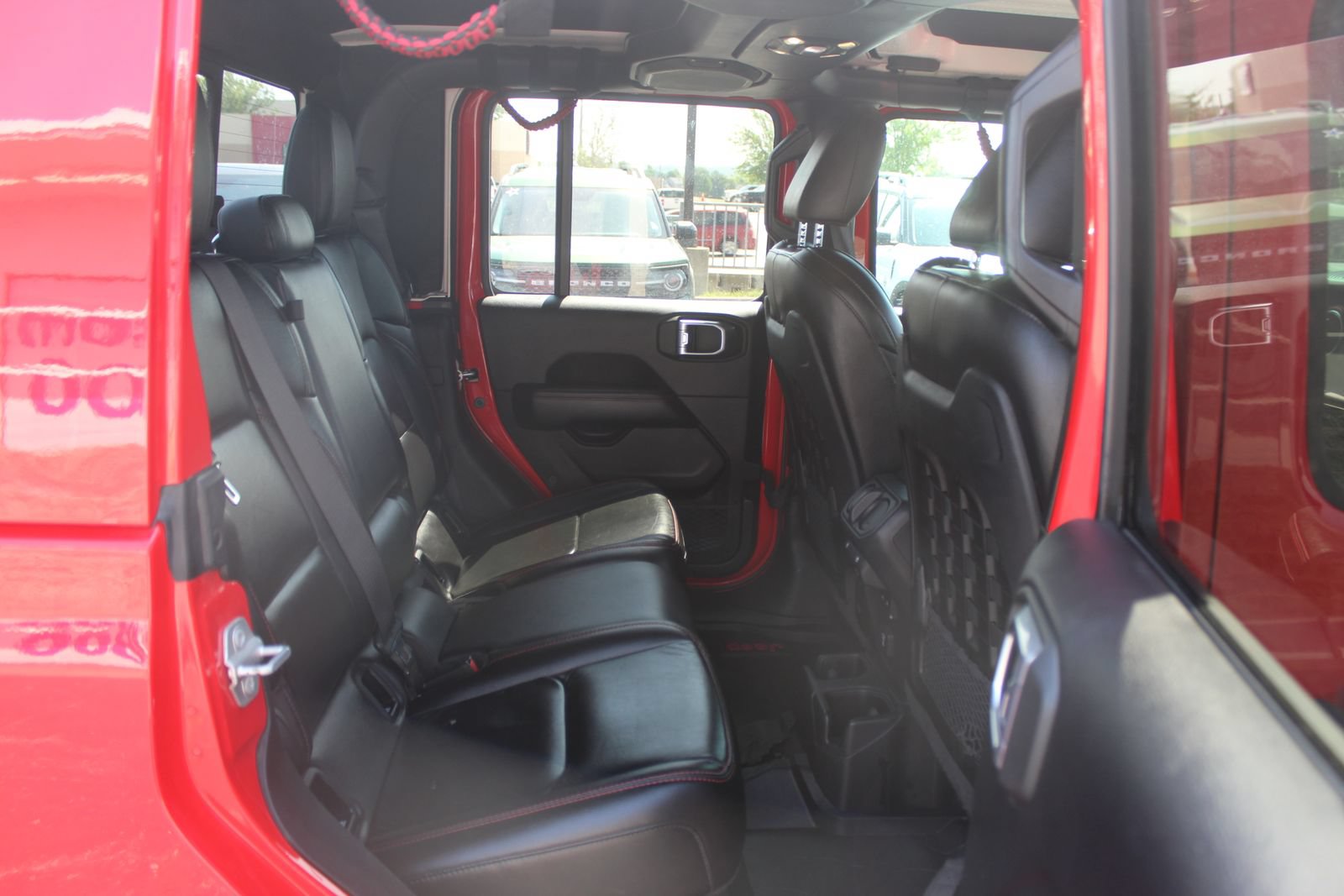Used 2020 Jeep Gladiator Rubicon AWD/4WD image 18