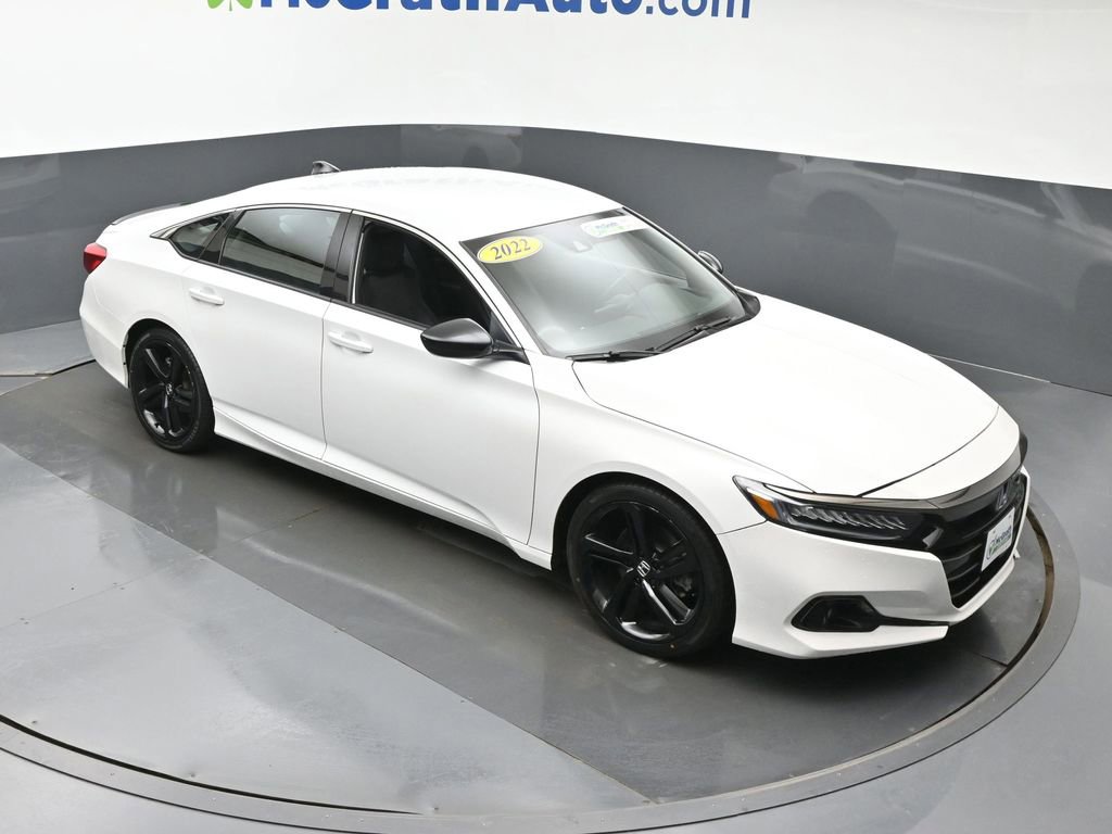 Used 2022 Honda Accord Sport image 3