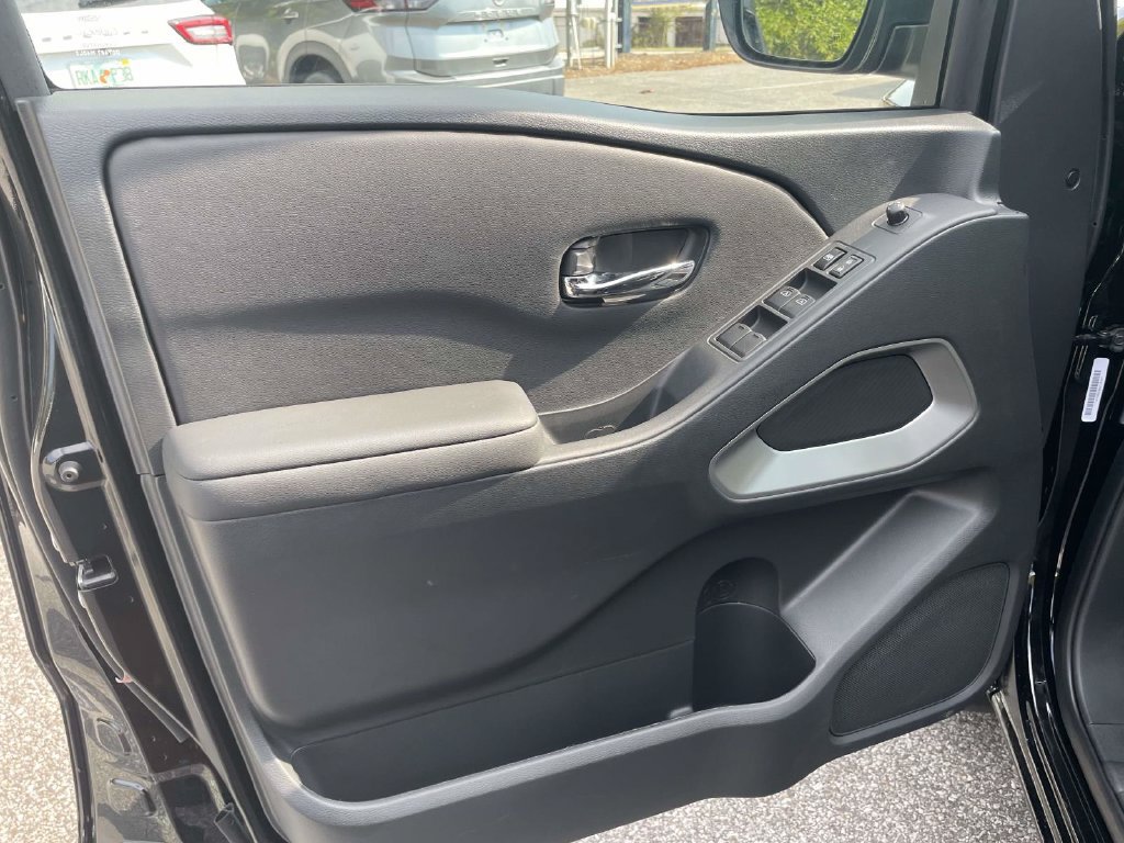 New 2027 Nissan Frontier SV RWD image 13
