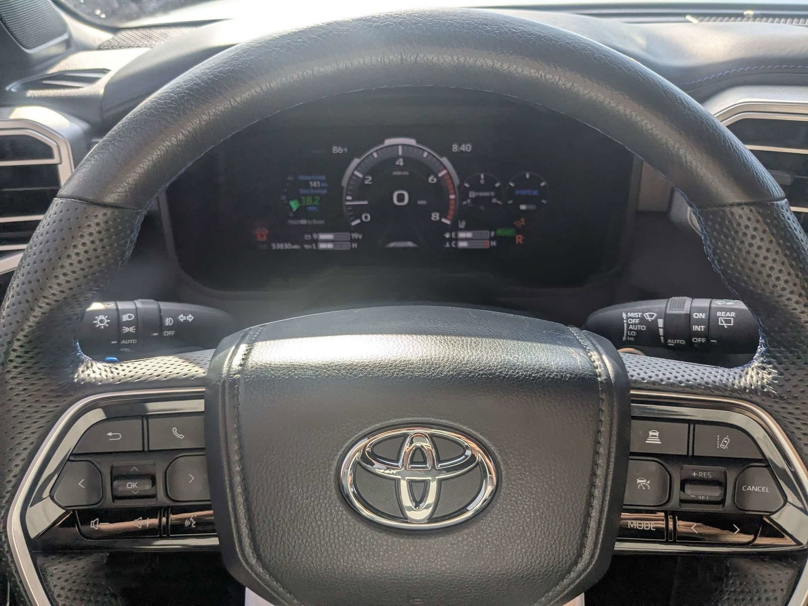 Used 2024 Toyota Sequoia Platinum AWD/4WD image 31