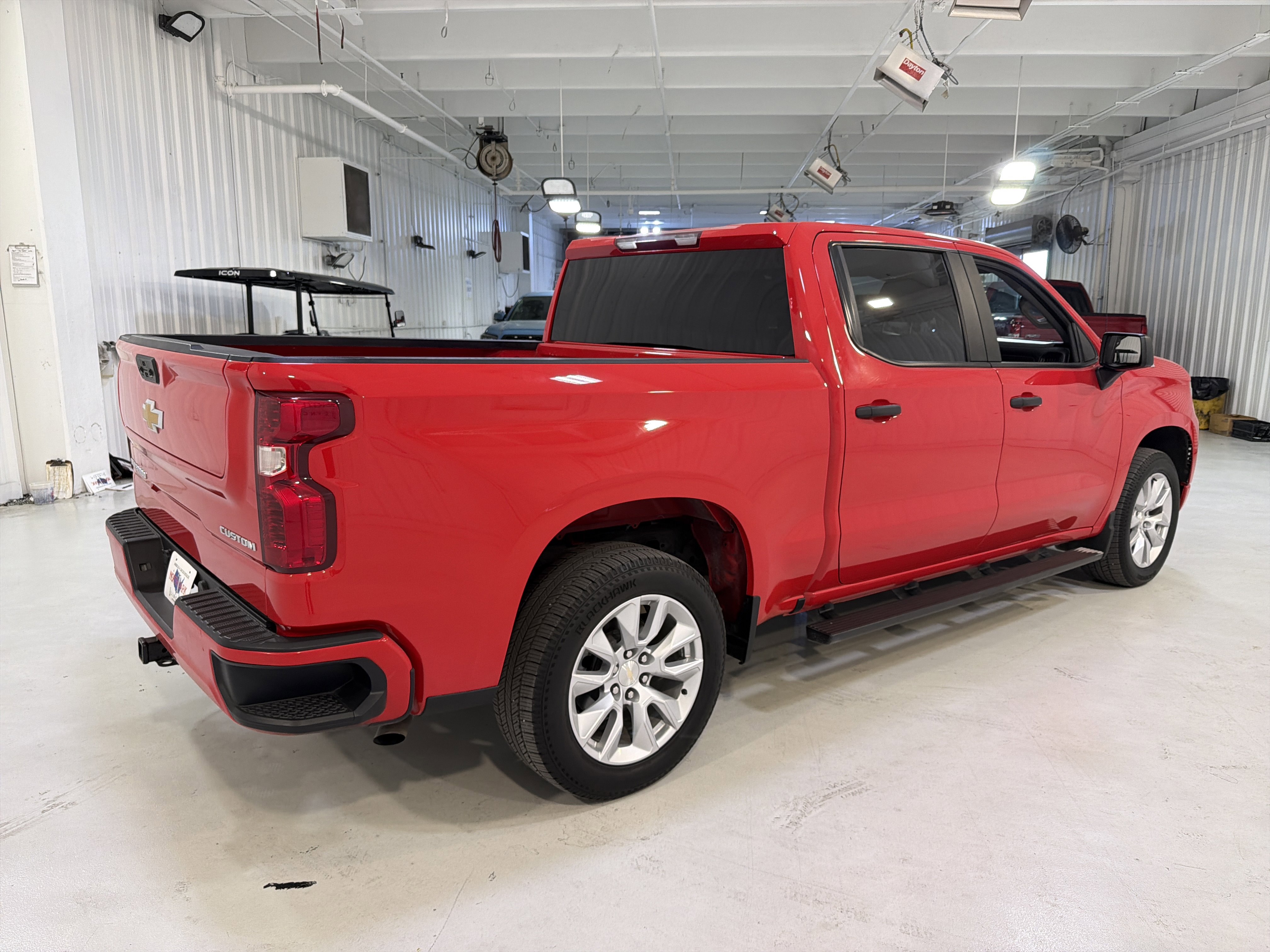 Used 2022 Chevrolet Silverado 1500 Custom image 5