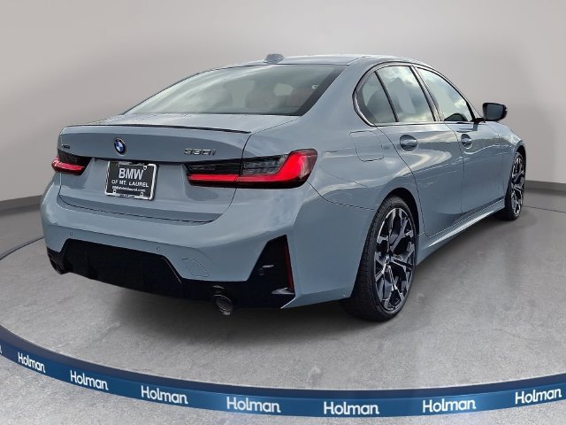 New 2026 BMW 330i xDrive Sedan w/ M Sport Package AWD/4WD image 4