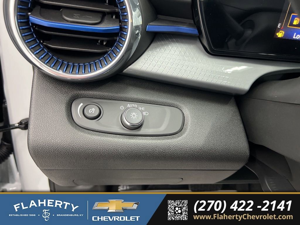 New 2026 Chevrolet Trax LT w/ LT Convenience Package image 21