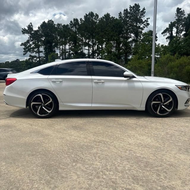 Used 2018 Honda Accord Sport image 6