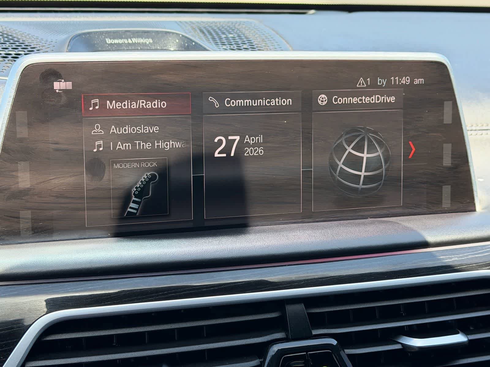 Used 2019 BMW 750i w/ Executive Package RWD image 29