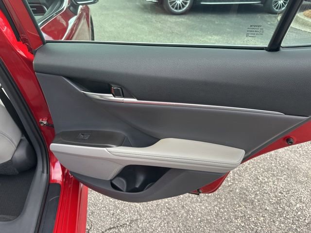 Used 2021 Toyota Camry XSE image 30