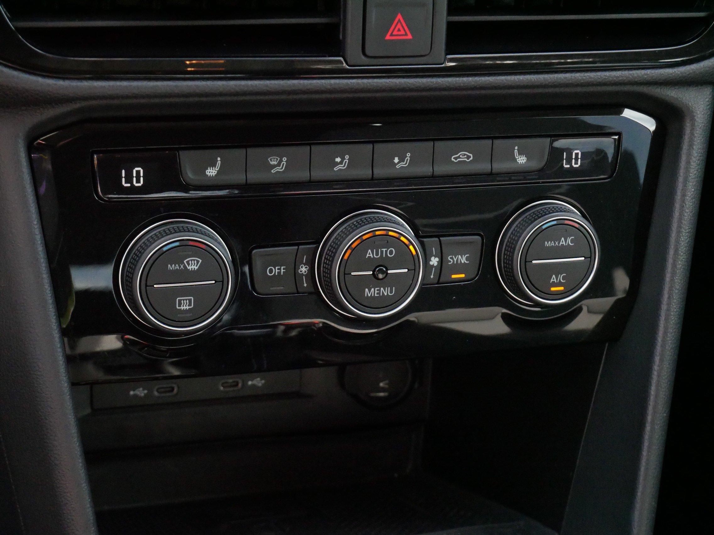 Certified 2024 Volkswagen Taos SE AWD/4WD image 23