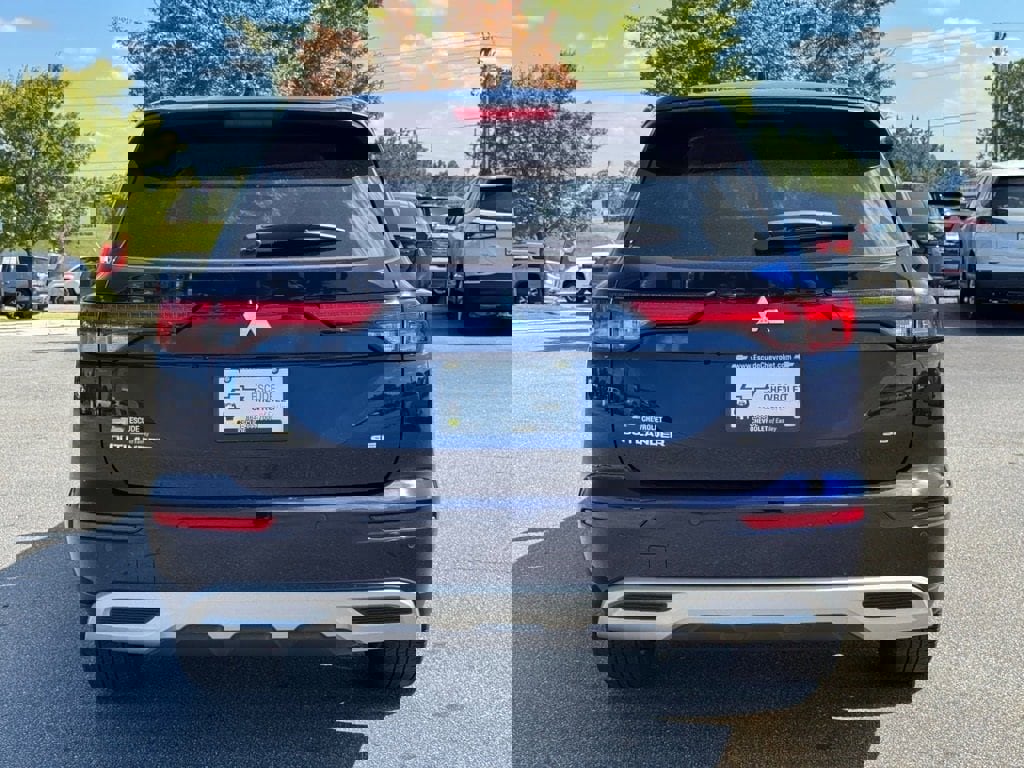 Used 2024 Mitsubishi Outlander SE image 4