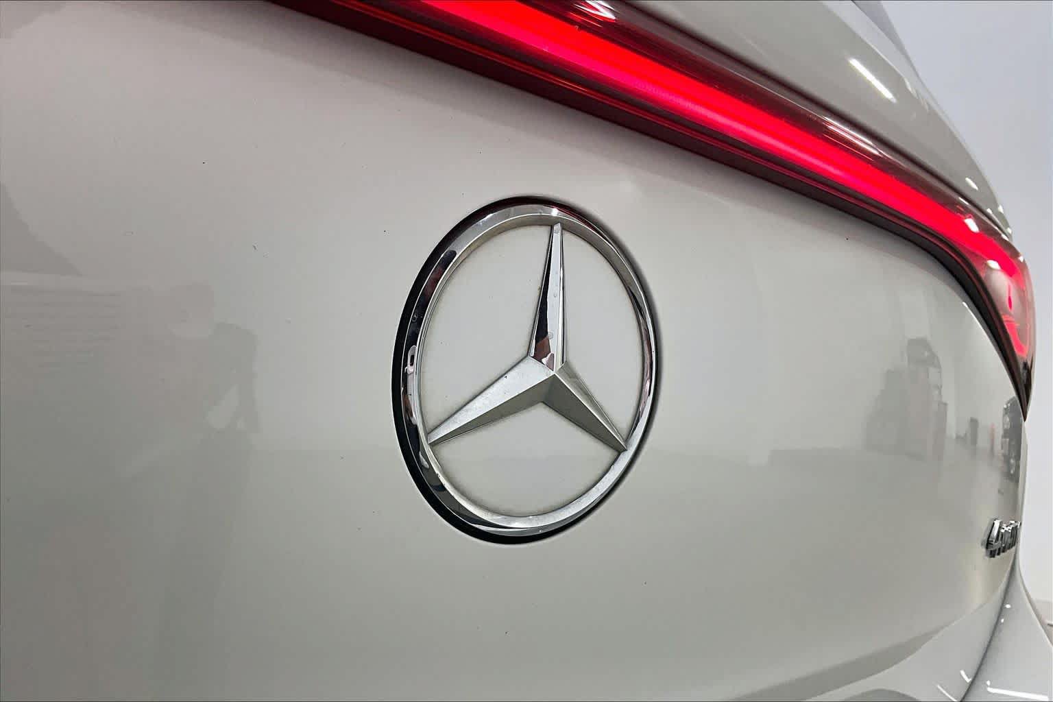 Certified 2023 Mercedes-Benz EQB 350 4MATIC SUV w/ Exclusive Package image 29