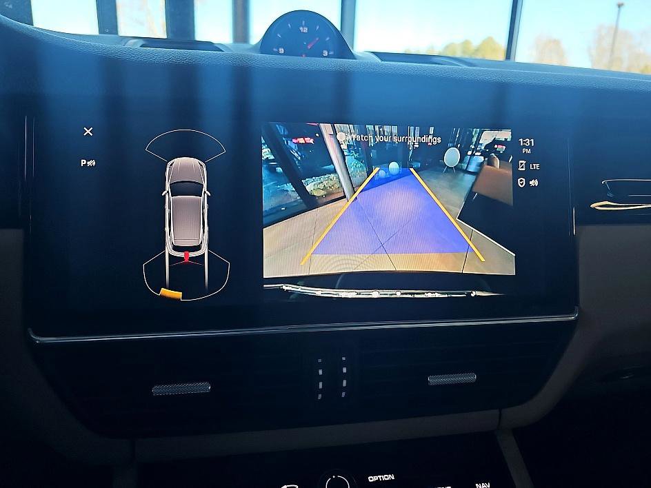 Used 2022 Porsche Cayenne image 27