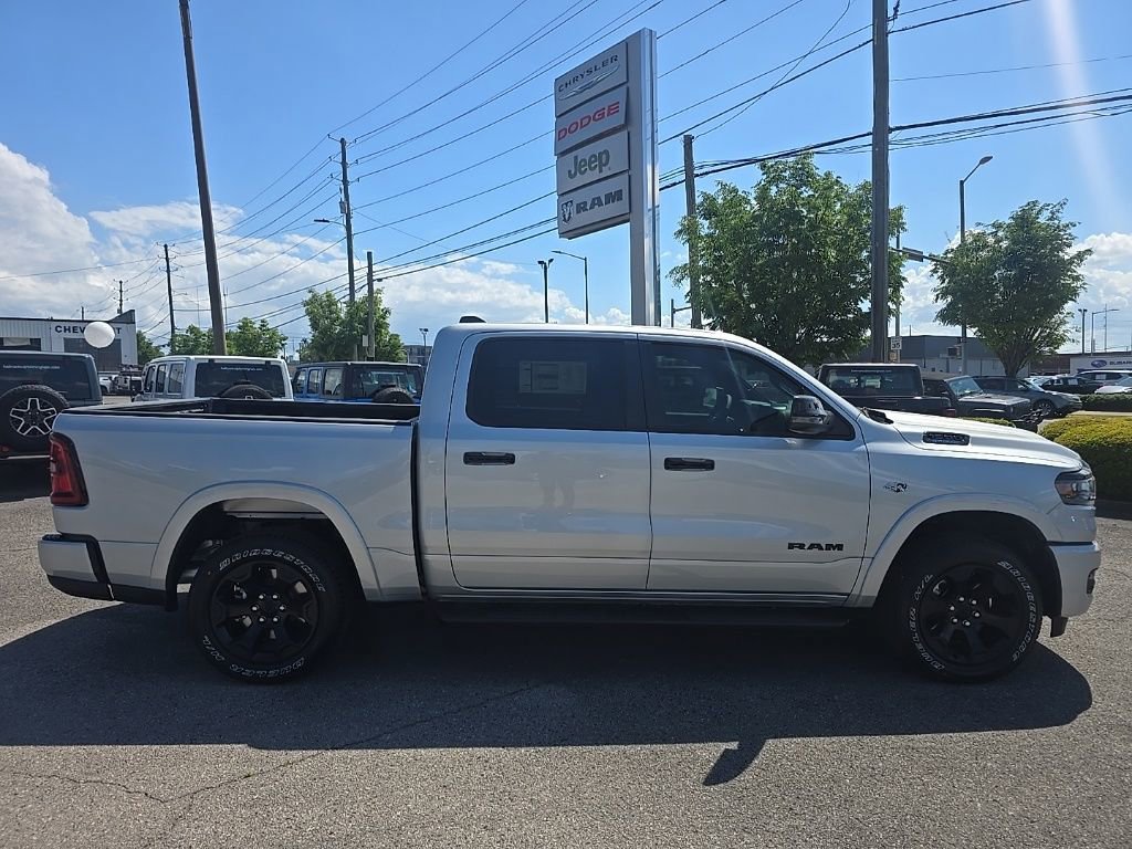 New 2026 RAM 1500 4x4 Crew Cab image 2