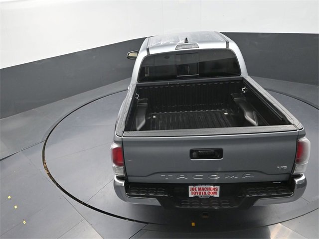 Used 2022 Toyota Tacoma TRD Off-Road image 24