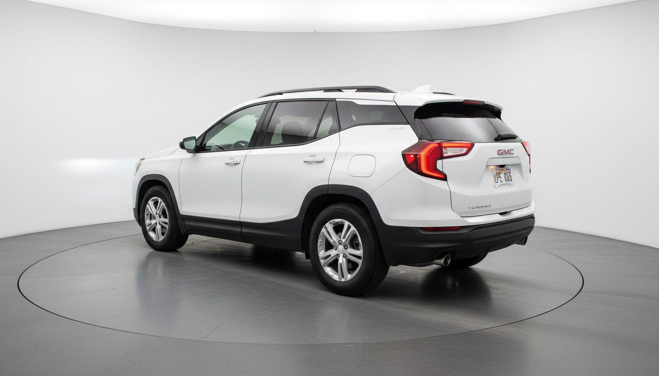 Used 2024 GMC Terrain SLE image 6