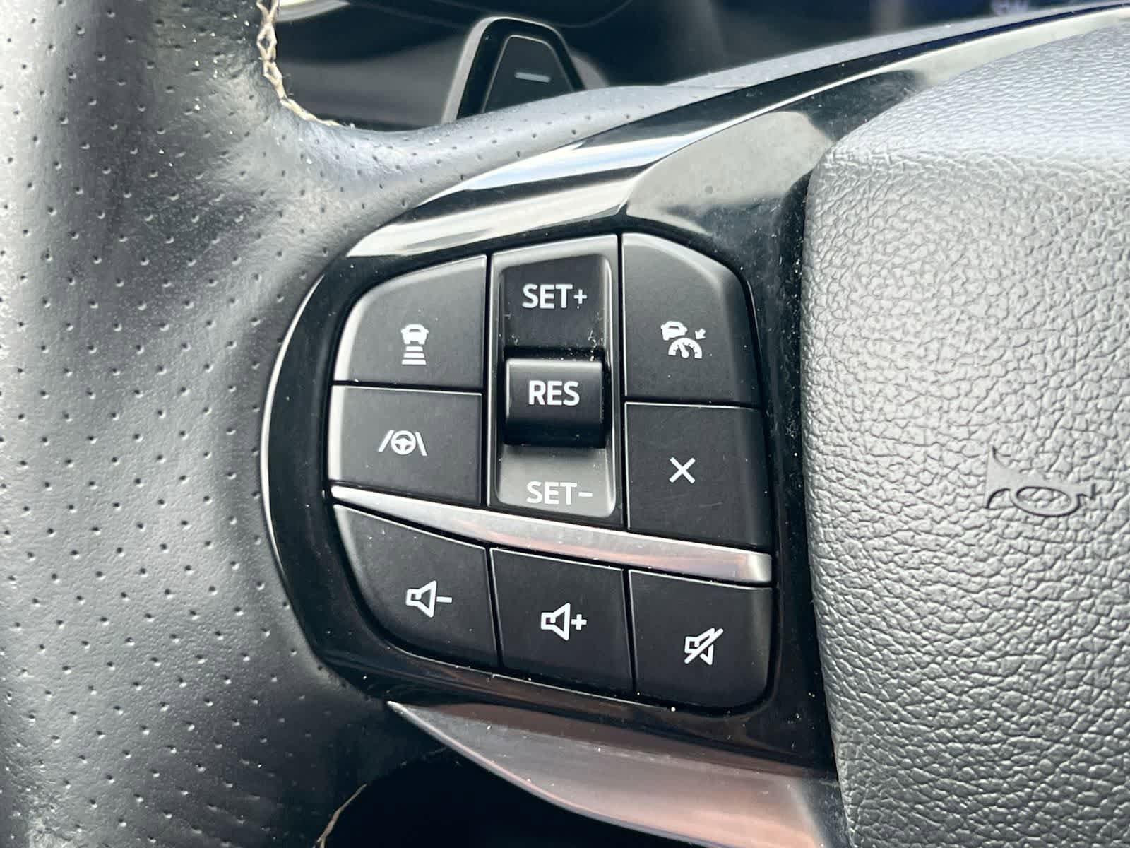 Used 2023 Ford Explorer ST w/ Equipment Group 401A AWD/4WD image 23