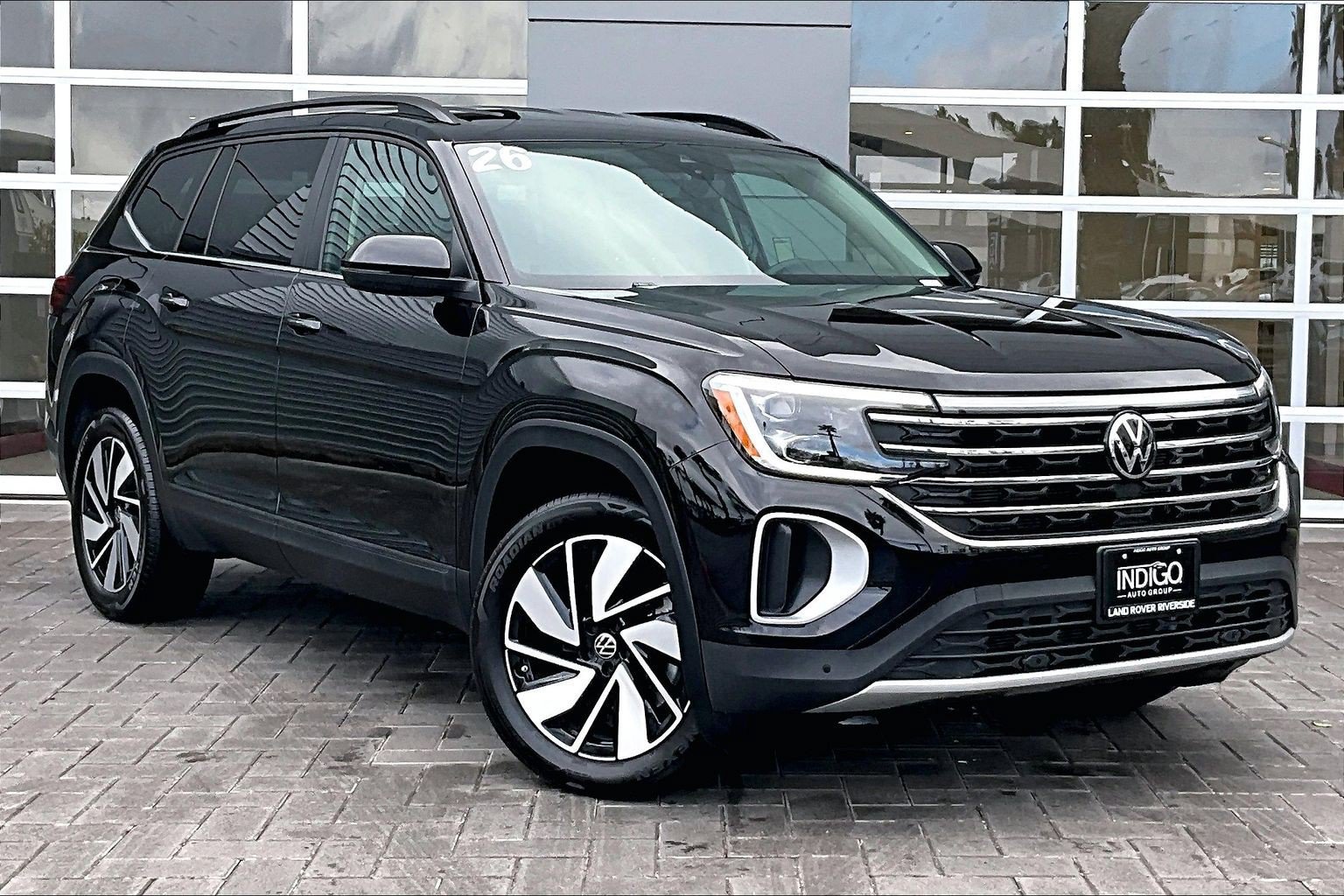 Used 2026 Volkswagen Atlas SE FWD image 3