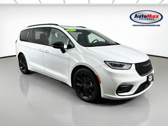 Used 2025 Chrysler Pacifica Limited FWD video 1