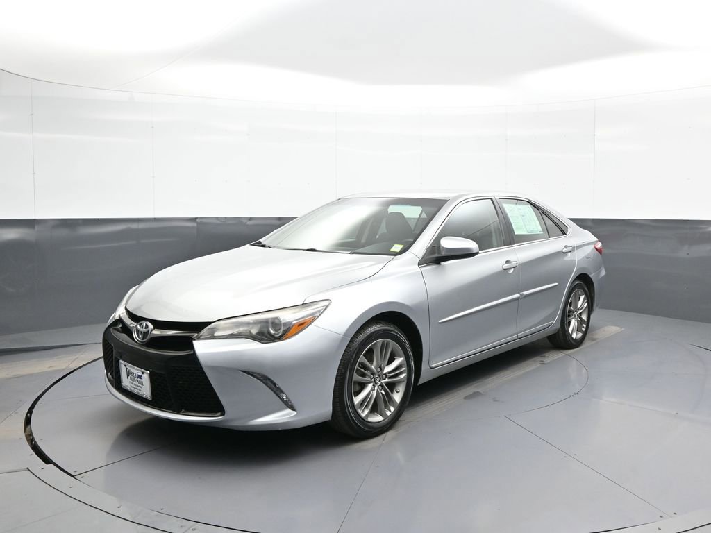 Used 2017 Toyota Camry SE w/ Protection Package (Q2) FWD image 1