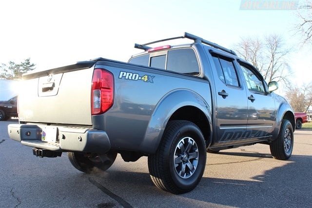 Used 2020 Nissan Frontier PRO-4X w/ Pro-4x Utility Package image 37