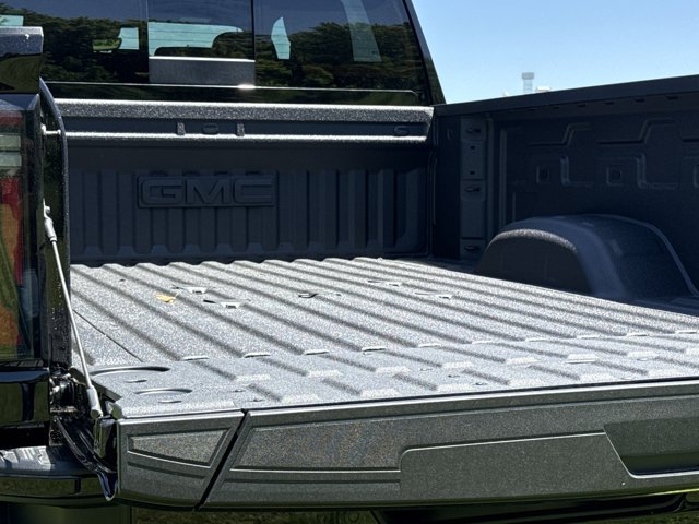 New 2026 GMC Sierra 2500 AT4 w/ AT4 Premium Plus Package AWD/4WD image 11