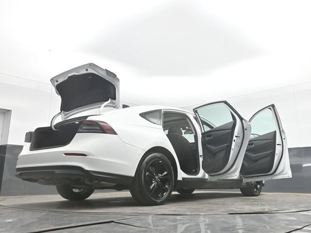 Used 2025 Honda Accord SE image 53